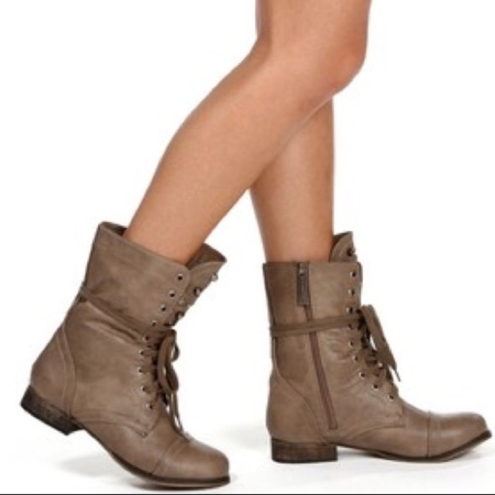 Steve Madden Taupe Troopa Combat Boots | 6.5